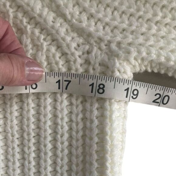 Anthropologie Moon River Fringe hem Crew neck Ribbed Knit Sweater Sz Small Ivory - Picture 7 of 8